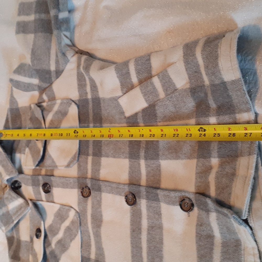 Ashley by 26 International Alternative Wool Blend Sz M Grey and White Shacket - Picture 8 of 8